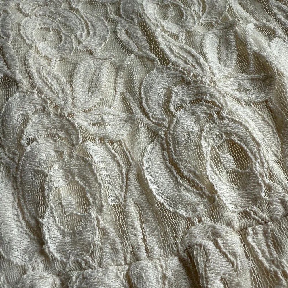 Forever 21 Cream Lace Blouse - Picture 4 of 7
